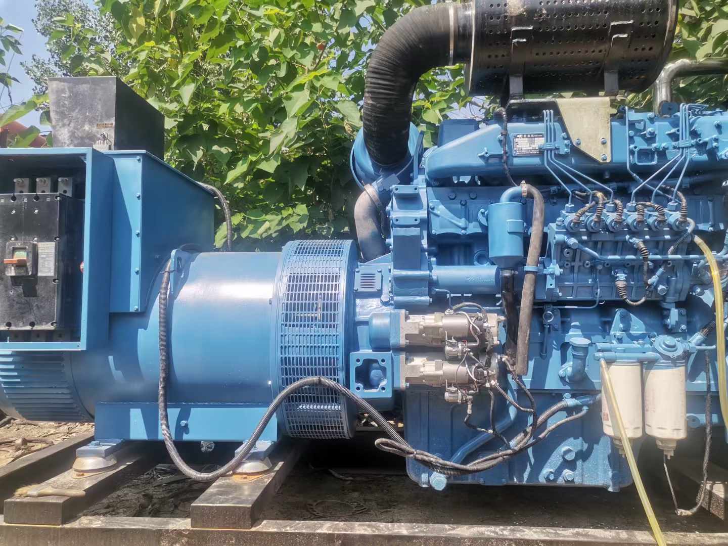 复兴详细说明降低 800kW 柴油发电机输出电流波动的方法