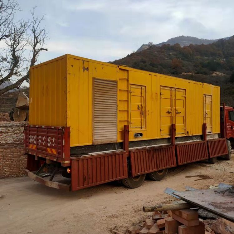 复兴200kW 发电机组在带电阻性负载时，输出功率会受到哪些因素的影响？